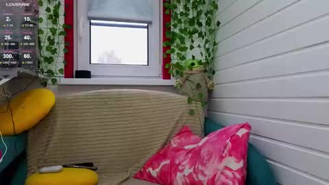 Snapshot of misss_viki chatting on 10-16-25, 07:53 . online show from 10-16-25, 07:53