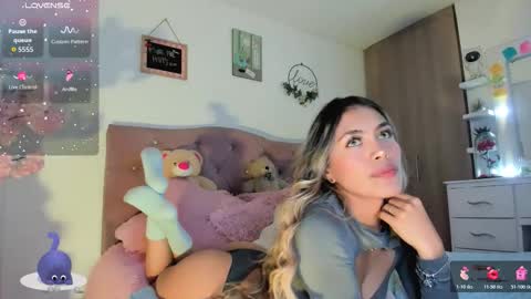 Snapshot of misssofiia_7 chatting on 03-08-26, 04:27 ... Independent model online show from 03-08-26, 04:27