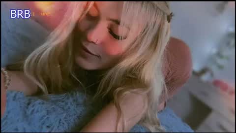 ... Independent model online show from 06-22-26, 03:25