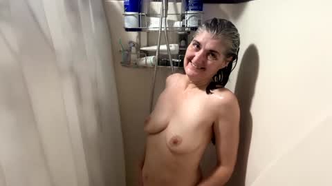 Miss Spooky Silverstacker online show from 01-24-25, 11:48