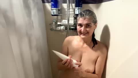 Miss Spooky Silverstacker online show from 02-27-25, 11:52