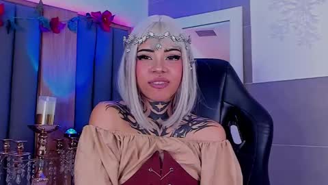 Snapshot of misstomie_ chatting on 01-31-25, 05:21 Tomiehelp me get to 100 thumbs up online show from 01-31-25, 05:21