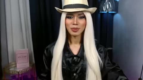 Stella online show from 10-06-25, 08:01