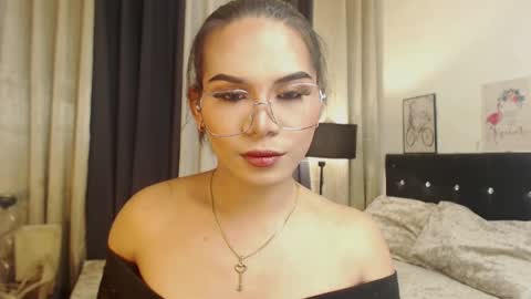 misstrishontop online show from 12-03-24, 10:17