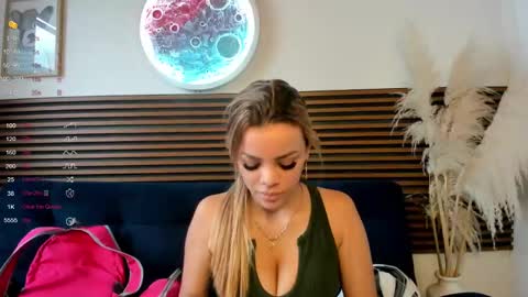 missvalery1 online show from 12-04-24, 08:18