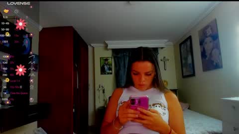 Snapshot of missvalery1 chatting on 06-17-26, 10:54 missvalery1 online show from 06-17-26, 10:54