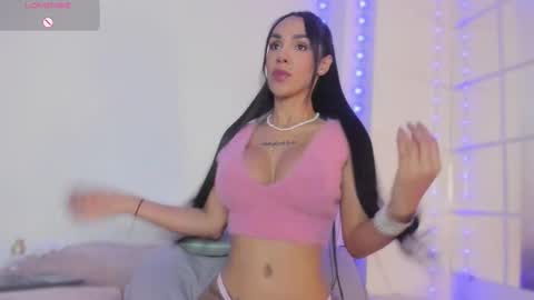 Snapshot of missvioleta_ chatting on 12-01-25, 02:00 Violetta online show from 12-01-25, 02:00