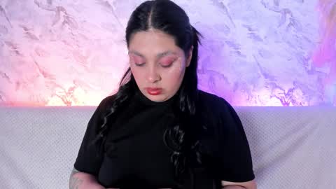 Pau OFmissweetpeach online show from 11-22-25, 01:48