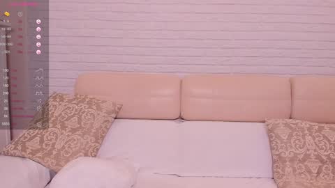 Snapshot of missxcaprice chatting on 01-29-25, 09:23 missxcaprice online show from 01-29-25, 09:23