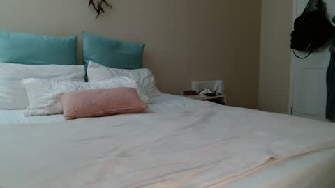 Monique  online show from 03-04-25, 04:20