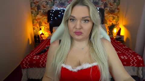 Snapshot of missyymartinezz chatting on 12-25-24, 07:46  Amely  online show from 12-25-24, 07:46