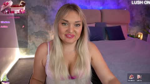 Snapshot of missyymartinezz chatting on 01-16-25, 09:16  Amely  online show from 01-16-25, 09:16
