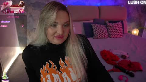 Snapshot of missyymartinezz chatting on 01-19-25, 08:50  Amely  online show from 01-19-25, 08:50