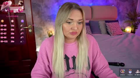 Snapshot of missyymartinezz chatting on 01-31-25, 08:01  Amely  online show from 01-31-25, 08:01