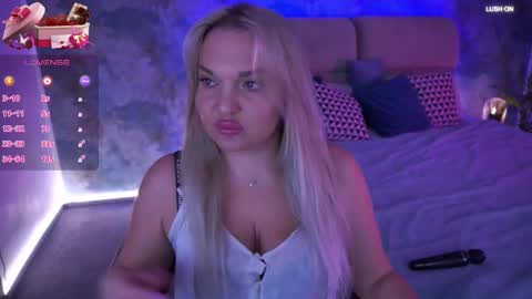Snapshot of missyymartinezz chatting on 02-28-25, 07:48  Amely  online show from 02-28-25, 07:48