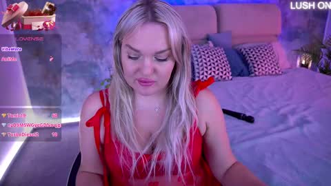 Snapshot of missyymartinezz chatting on 03-03-25, 12:05  Amely  online show from 03-03-25, 12:05