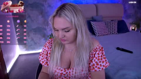 Snapshot of missyymartinezz chatting on 03-05-25, 11:06  Amely  online show from 03-05-25, 11:06