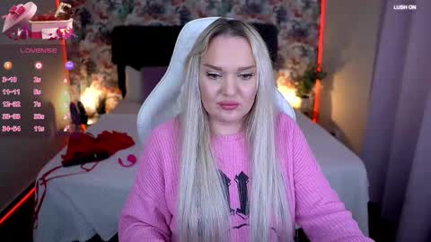 Snapshot of missyymartinezz chatting on 10-14-25, 07:20  Amely  online show from 10-14-25, 07:20