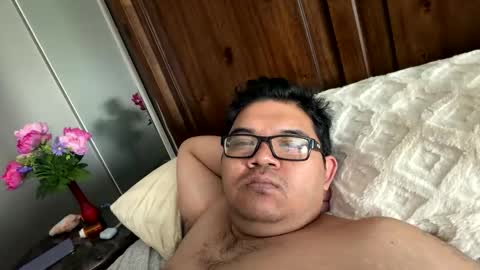 Snapshot of mistajay90 chatting on 12-16-25, 05:51 mistajay90 online show from 12-16-25, 05:51