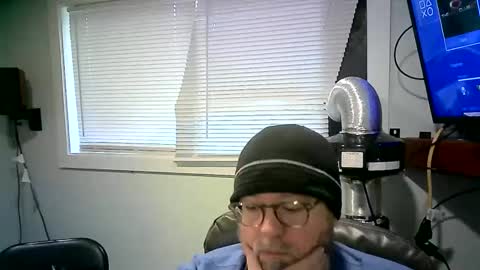 Snapshot of mister_happy567 chatting on 01-12-25, 08:25 Mr. Happy online show from 01-12-25, 08:25