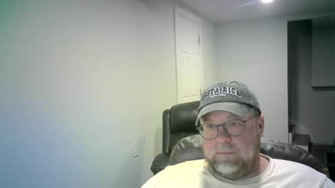 Snapshot of mister_happy567 chatting on 07-06-26, 06:21 Mr. Happy online show from 07-06-26, 06:21