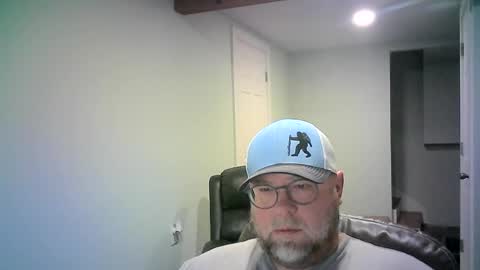 Snapshot of mister_happy567 chatting on 07-08-26, 06:29 Mr. Happy online show from 07-08-26, 06:29