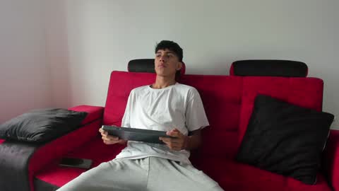 Snapshot of mister_jhonxxx chatting on 12-09-24, 01:02 mister_jhonxxx online show from 12-09-24, 01:02