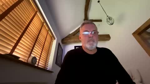 Misterblivs online show from 11-02-25, 03:36