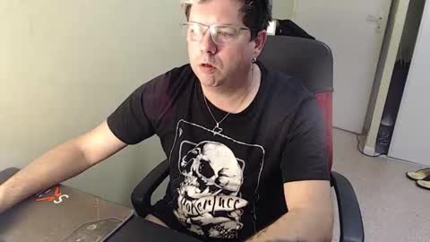 mistercoeur online show from 12-30-24, 04:40