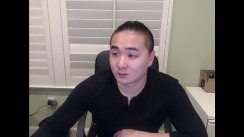 Snapshot of misterlionking chatting on 12-26-24, 06:52 Eric online show from 12-26-24, 06:52