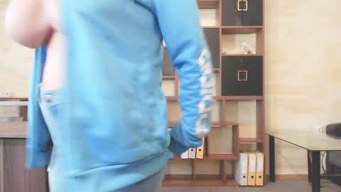 Brina online show from 12-27-24, 07:40