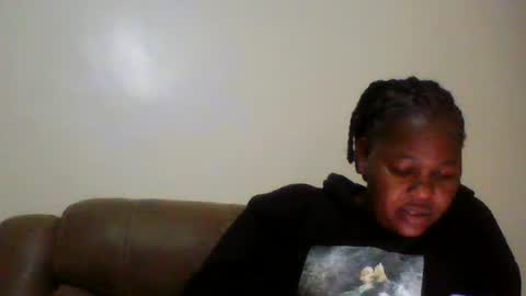 Snapshot of misticmoment chatting on 06-19-26, 04:22 misticmoment online show from 06-19-26, 04:22
