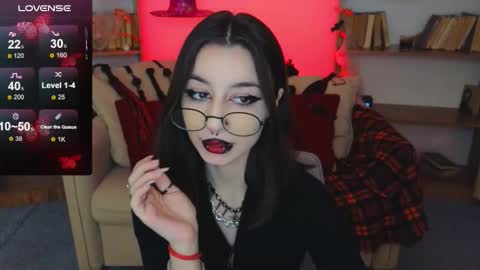 Marcelline online show from 10-20-25, 09:43