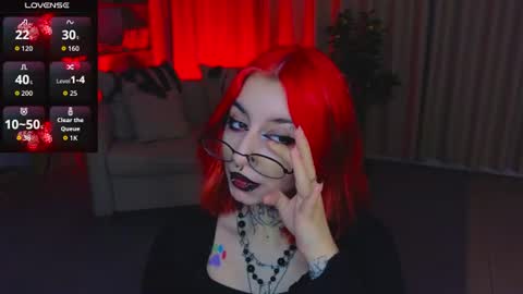 Snapshot of mistress__marcelline chatting on 07-05-26, 04:19 Marcelline online show from 07-05-26, 04:19