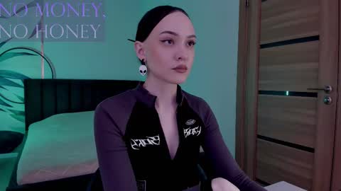 Mistress Mia online show from 11-07-25, 04:45