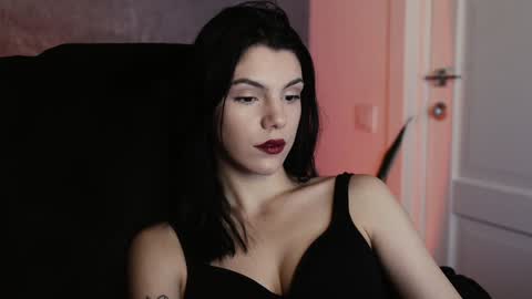 Miss Rochelle online show from 01-22-25, 04:12