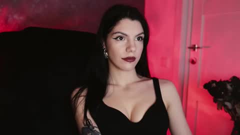 Miss Rochelle online show from 11-13-25, 01:37