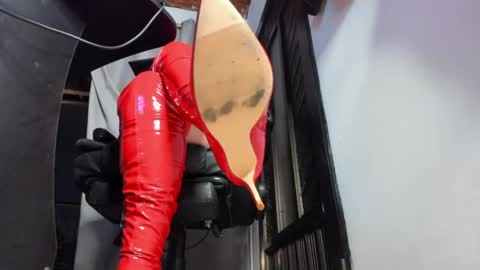 Snapshot of mistressanna_ chatting on 06-04-26, 01:00 Mistress Anna Alves online show from 06-04-26, 01:00