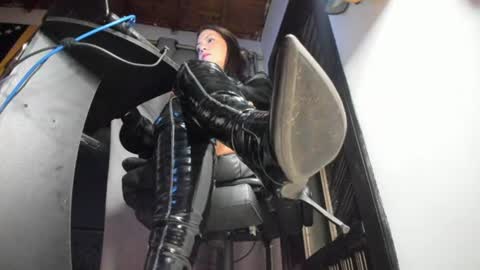 Snapshot of mistressanna_ chatting on 07-02-26, 03:23 Mistress Anna Alves online show from 07-02-26, 03:23