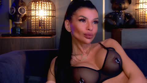 Elenia online show from 04-09-26, 12:32