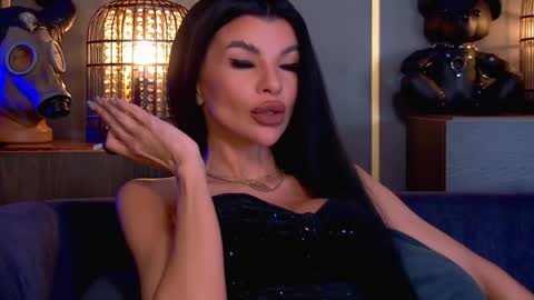 Snapshot of mistresselenia chatting on 04-22-26, 02:40 Elenia online show from 04-22-26, 02:40
