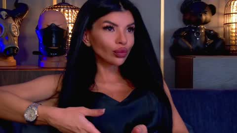 Snapshot of mistresselenia chatting on 05-01-26, 10:09 Elenia online show from 05-01-26, 10:09