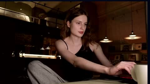 Snapshot of mistresselizy chatting on 05-18-26, 08:58 mistresselizy online show from 05-18-26, 08:58