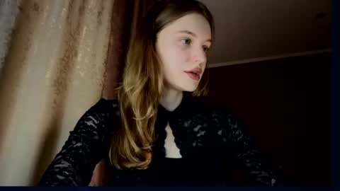 Snapshot of mistresselizy chatting on 06-21-26, 08:22 mistresselizy online show from 06-21-26, 08:22