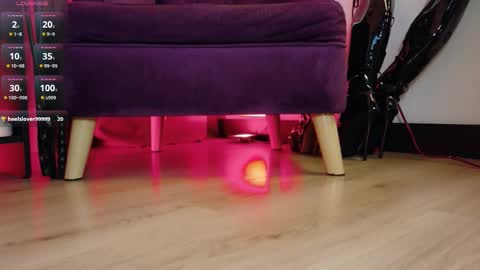 Snapshot of mistressjm_ chatting on 10-02-25, 01:51 Jhadee online show from 10-02-25, 01:51