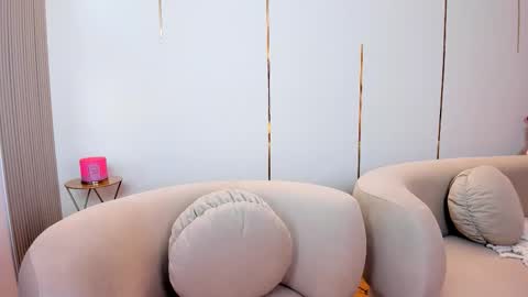 Snapshot of mistresskennya chatting on 10-30-25, 06:30 mistresskennya online show from 10-30-25, 06:30