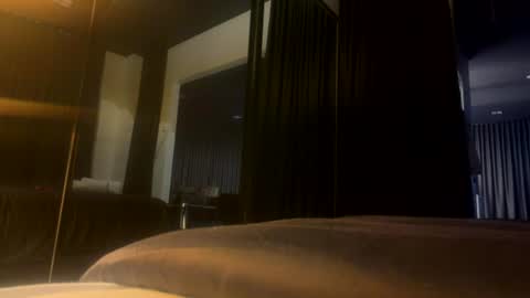 Snapshot of mistressmala1 chatting on 06-18-26, 08:47 mistressmala1 online show from 06-18-26, 08:47