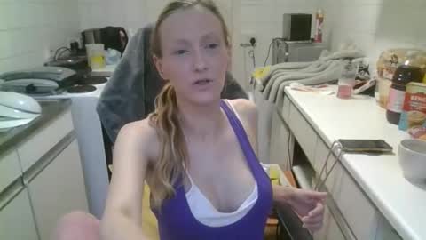 mistressmilly32 online show from 05-20-26, 07:31