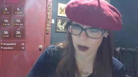 Snapshot of mistressthrope chatting on 11-10-25, 11:59 MistressThrope online show from 11-10-25, 11:59