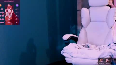 Snapshot of misty_arrow chatting on 02-11-25, 08:48 Jenny online show from 02-11-25, 08:48